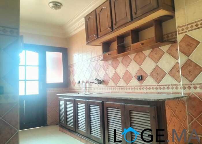 Appartement a louer dans R+4 centre El jadida.