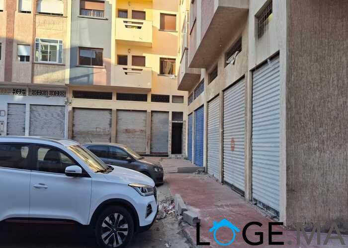 Magazin a vendre de 90 m2 a hay essalm près central laitière a el jadida