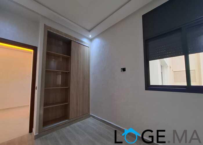 Appartement dans R+4 étage courant de 91 m2 a el jadida.