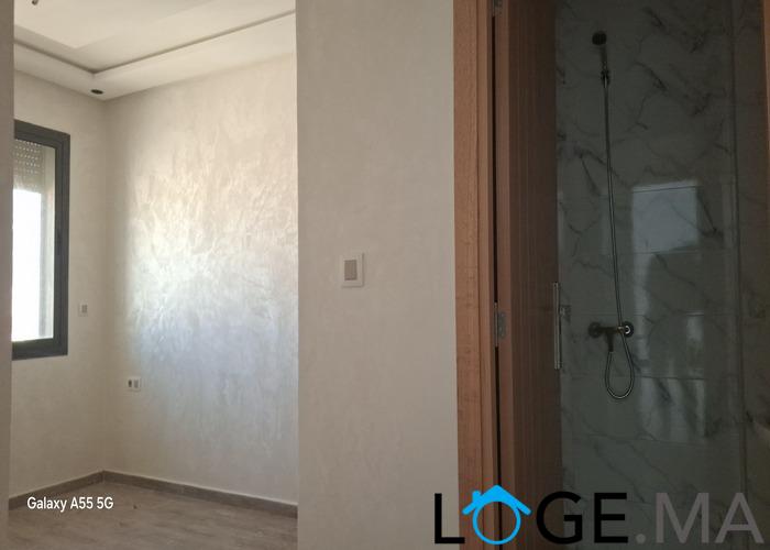 Appartement a vendre dans R+5 de 90 m2 au 5eme étage avec ascenseur près Akdital el jadida .