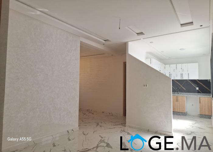 Appartement a vendre dans R+5 de 90 m2 au 5eme étage avec ascenseur près Akdital el jadida .