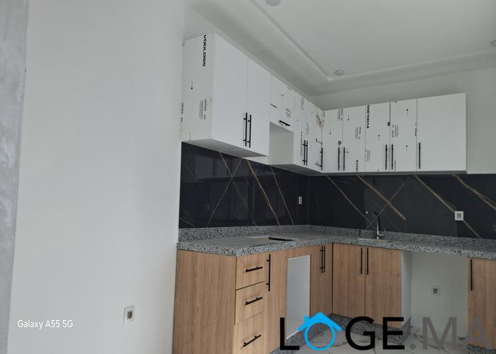 Appartement a vendre dans R+5 de 90 m2 au 5eme étage avec ascenseur près Akdital el jadida .