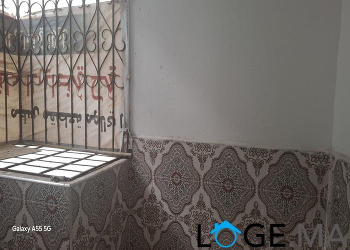 Appartement a vendre dans R+4 deb56 m2 au 1er étage près city industrielle el jadida.