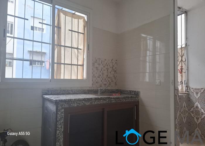Appartement a vendre dans R+4 deb56 m2 au 1er étage près city industrielle el jadida.