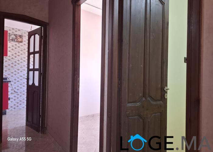 Appartement a louer au 4eme étage dans R+4 à hay essalam près service des mines el jadida .