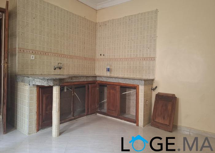 Appartement a louer dans R+2 au 2eme étage à hay essalam el jadida. 