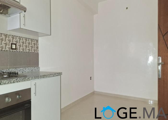 Appartement a vendre  dans R+4 de 90 m2 au 1er étage à el jadida. 