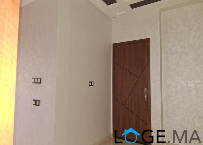 Appartement a vendre  dans R+4 de 90 m2 au 1er étage à el jadida. 