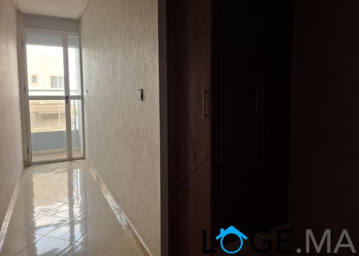 Appartement a vendre  dans R+4 de 90 m2 au 1er étage à el jadida. 