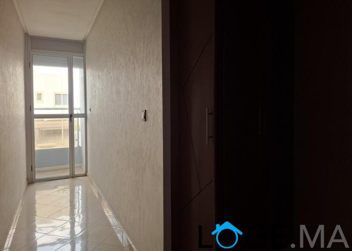 Appartement a vendre  dans R+4 de 90 m2 au 1er étage à el jadida. 