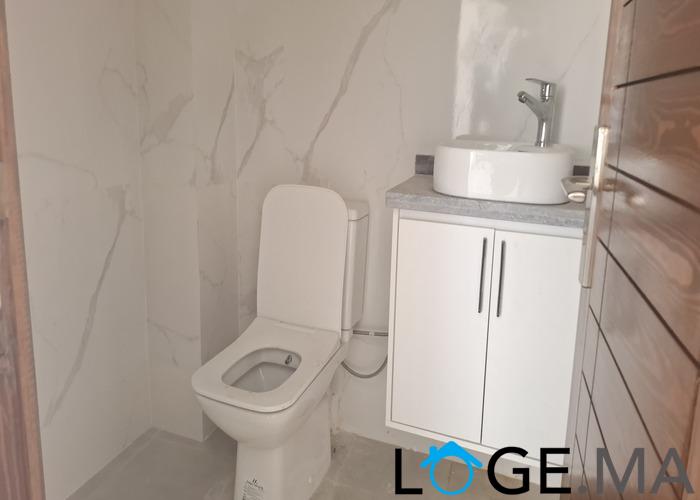 Belle appartement a vendre  au 2eme étage escalier privatif à sidi moussa el jadida