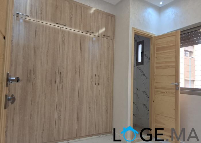 Appartement a vendre avec escalier privatif au 1er étage à hay essalam el jadida.