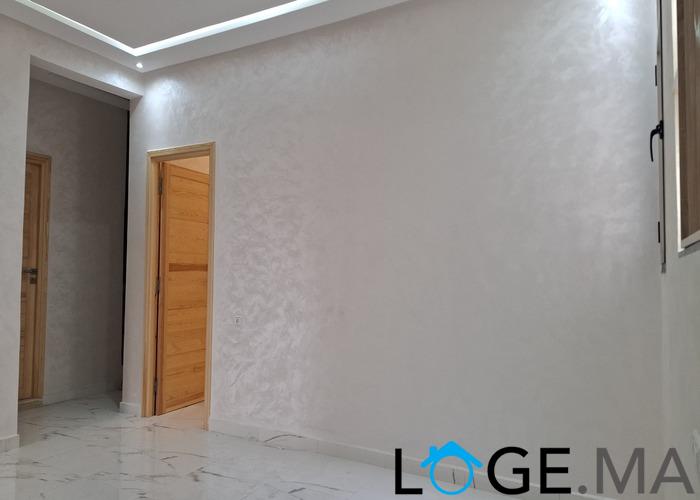 Appartement a vendre avec escalier privatif au 1er étage à hay essalam el jadida.