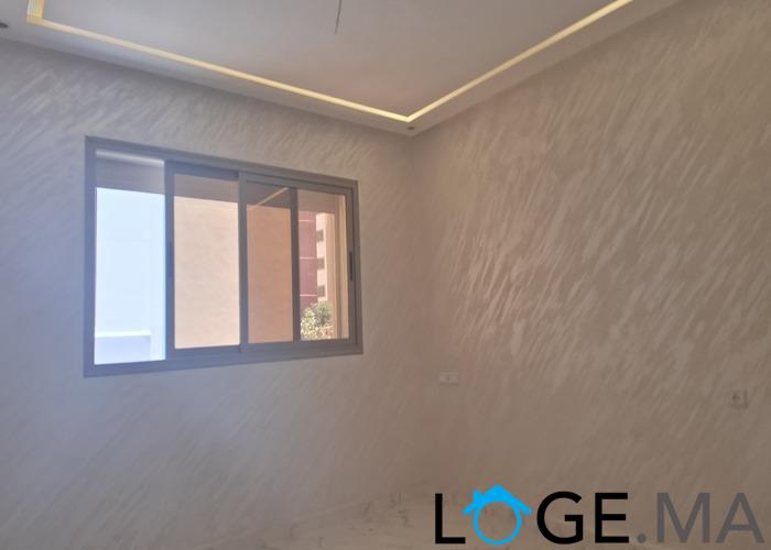 Appartement a vendre escalier privatif au 1er étage de 3 façades dans R+2 à hay essalam el jadida