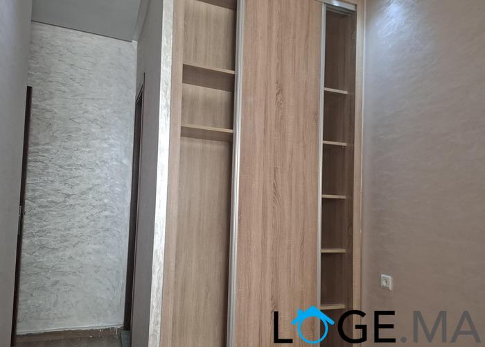 Appartement dans R+4 a vendre de 80 m2 au 1er étage a el jadida. 