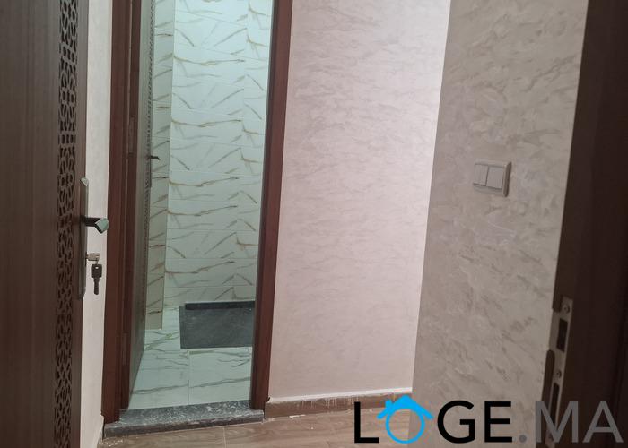 Appartement dans R+4 a vendre de 80 m2 au 1er étage a el jadida. 