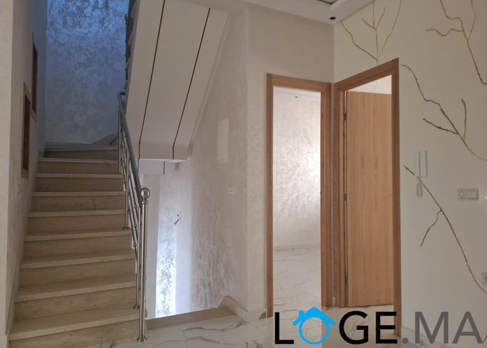 Niveau de villa a vendre de 134 m2 a al bousstane el jadida ,endroit calme et sécurisée.