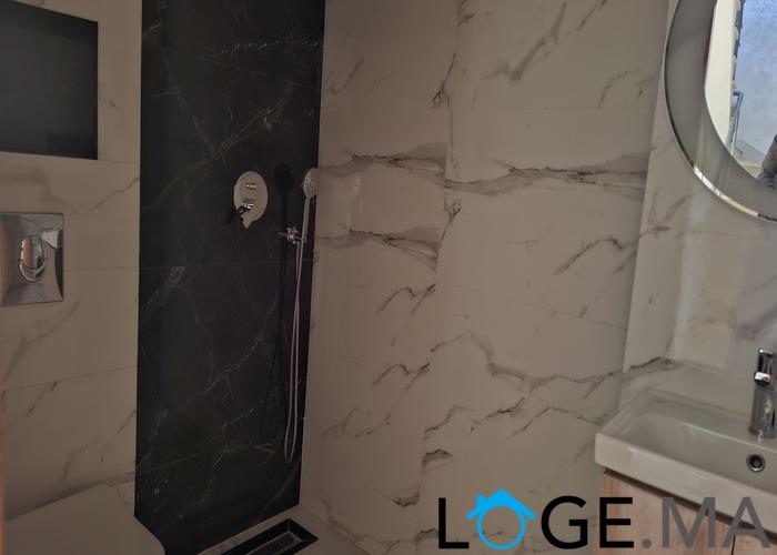 Niveau de villa a vendre de 134 m2 a al bousstane el jadida ,endroit calme et sécurisée.