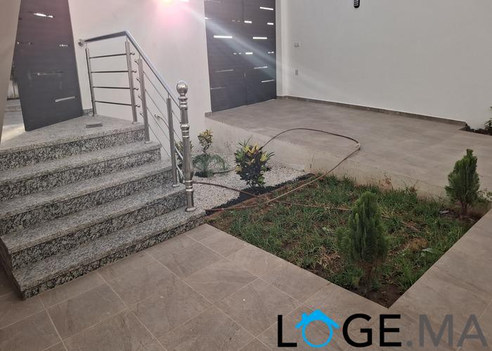Duplex villa a vendre de 3 façades près marjan el jadida 