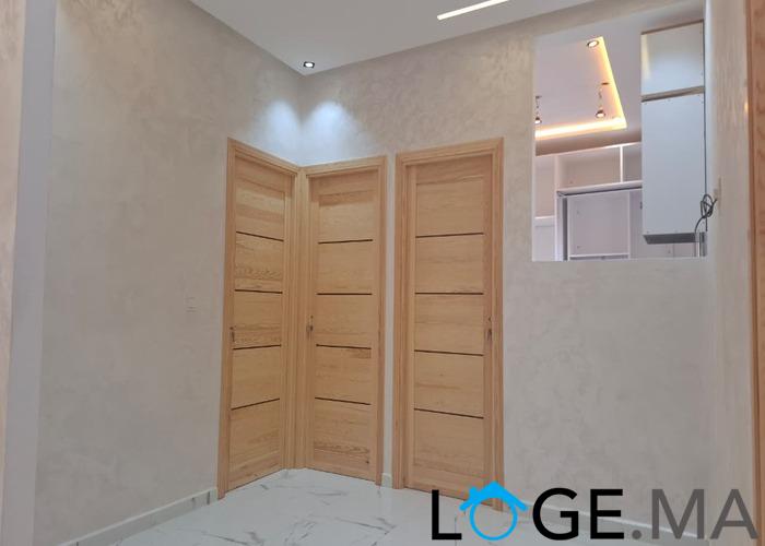 Appartement a vendre dans R+2 au 2 ème étage a hay essalam el jadida. 