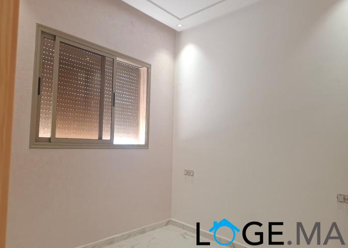 Appartement a vendre dans R+2 au 2 ème étage a hay essalam el jadida. 
