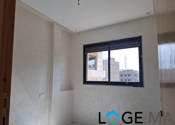 Appartement dans R+2 escalier privatif au 1er étage, de 138 m2 a al bousstane el jadida.