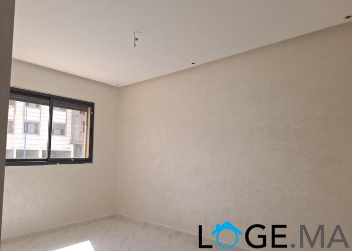 Appartement dans R+2 escalier privatif au 1er étage, de 138 m2 a al bousstane el jadida.