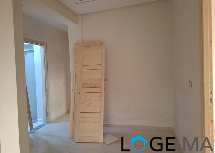 Appartement dans r+3 2eme et 3eme étage de 4 pièces près marjane 