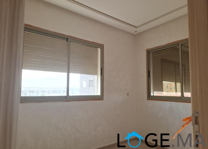 Appartement dans r+3 2eme et 3eme étage de 4 pièces près marjane 