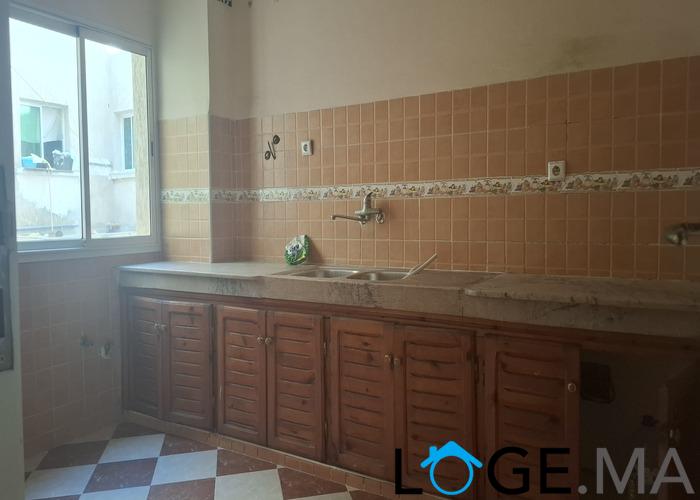 Appartement a louer  de 120 m2 dans R+4 a hay essalam el jadida .