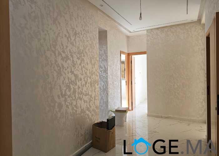 Appartement a vendre dans R +2 escalier privatif, de 147 m2 a el jadida.