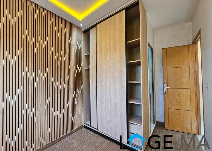 Appartement a vendre dans R +2 escalier privatif,étage courant a el jadida.