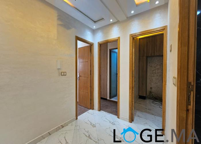 Appartement a vendre dans R +2 escalier privatif,étage courant a el jadida.