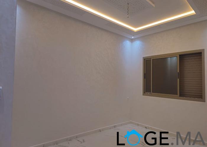 Appartement a vendre dans R +2 escalier privatif,a el jadida.