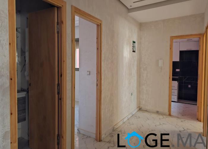 Appartement a vendre dans R+2 escalier privatif a el jadida.