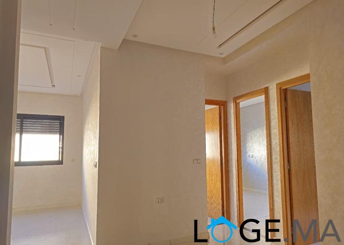 Appartement a vendre au 2eme étage escalier privatif, de 95m2 a malk chikh el jadida