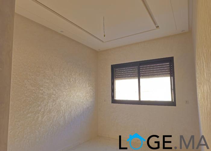 Appartement a vendre au 2eme étage escalier privatif, de 95m2 a malk chikh el jadida