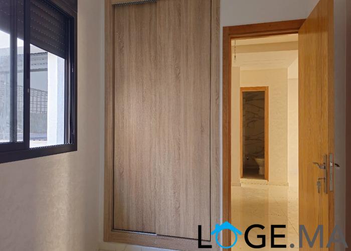 Appartement a vendre au 2eme étage escalier privatif, de 95m2 a malk chikh el jadida