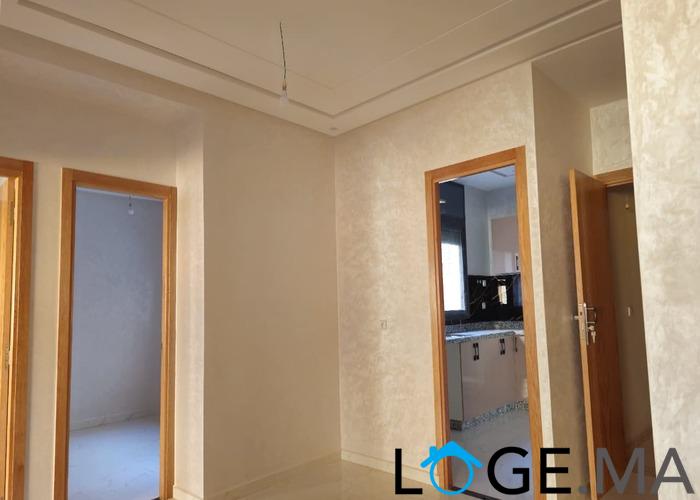 Appartement a vendre au 2eme étage escalier privatif, de 95m2 a malk chikh el jadida