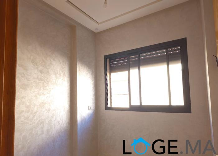 Appartement a vendre au 2eme étage escalier privatif, de 95m2 a malk chikh el jadida