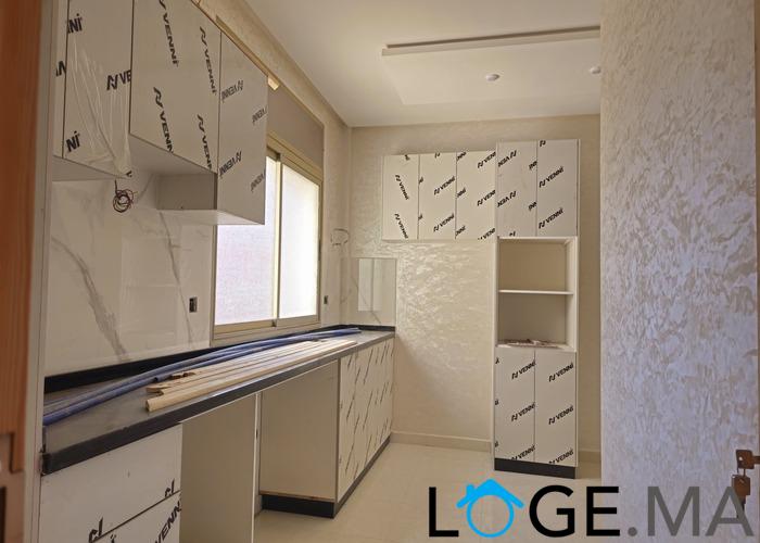 Appartement a vendre dans R+2 escalier privatif, de 113 m2 (surface sans escalier) a jnan lmatar près Najed el jadida.