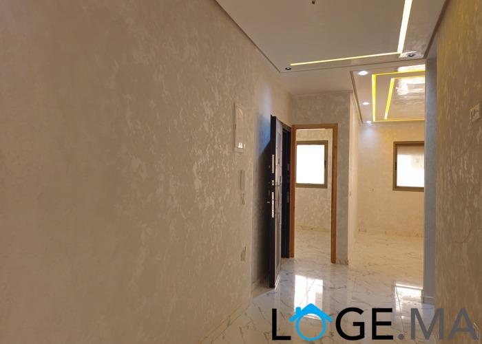 Appartement a vendre dans R+2 au 2eme étage, de 130 m2 escalier privatif a hay essalam el jadida.