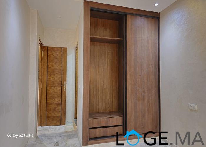 Appartement a vendre dans R+2 au 2eme étage, de 147 m2 a el jadida.