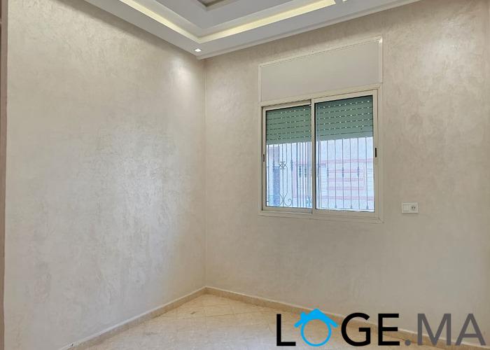 Appartement a vendre dans  R+2 au 1er étage ,deuxième main a hay essalam Hiba el jadida.