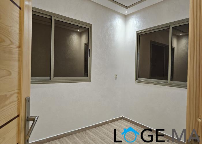 Appartements de deux façades dans R+3 au 3éme étage avec ascenseur jusqu'à terrasse,avant café Chaimaa el jadida. 