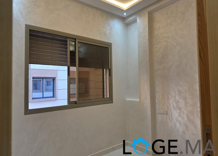 Appartement a vendre dans R+2 escalier privatif a hay essalam près route Marrakech el jadida.