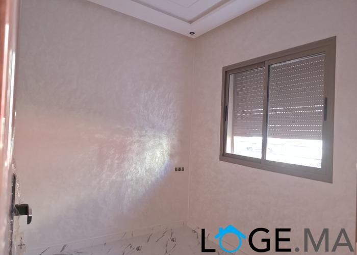 شقة سفلية للبيع قرب مرجان الجديدة .