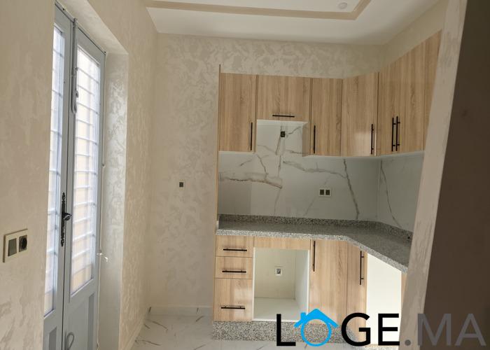 شقة سفلية للبيع قرب مرجان الجديدة .