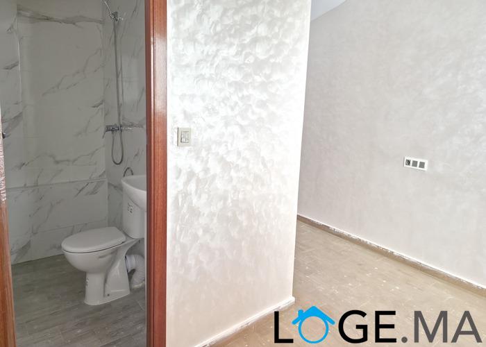 شقة سفلية للبيع قرب مرجان الجديدة .