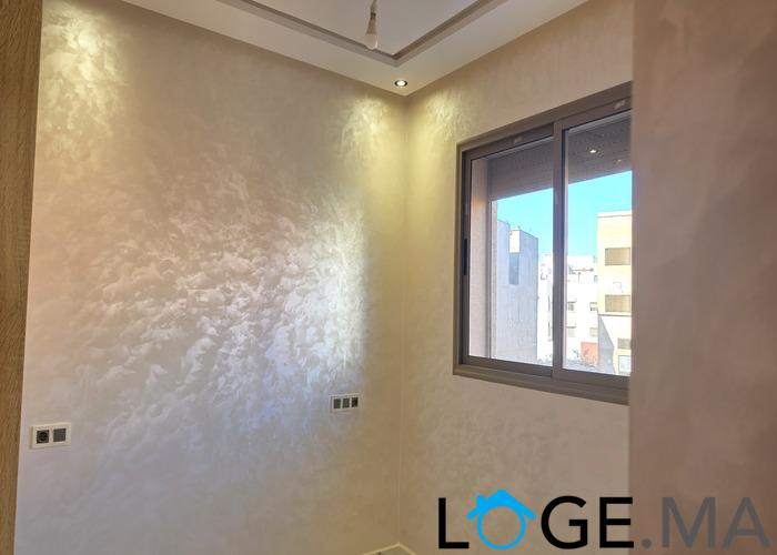 Appartement a vendre au 1er étage dans R+2 escalier privatif a el jadida.